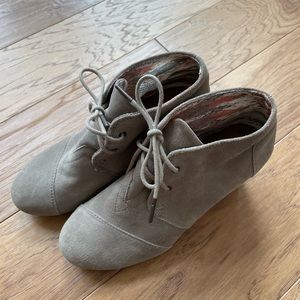 Toms booties